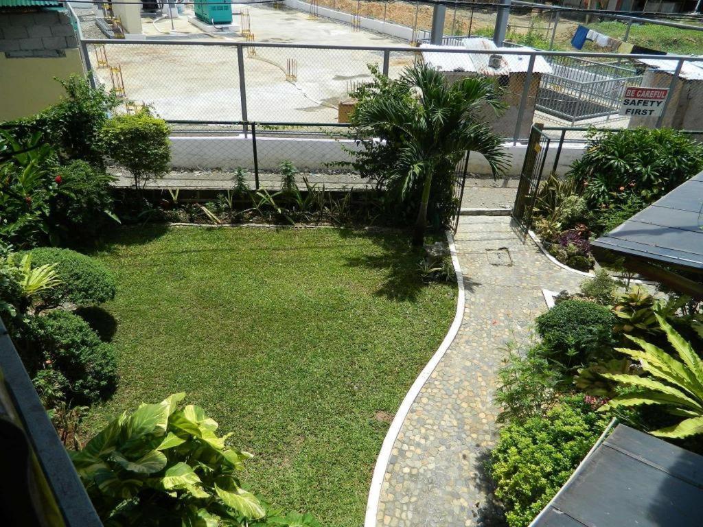 Fat Jimmy'S Hotel Boracay Balabag  Экстерьер фото